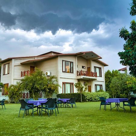 Sunday Alaya Corbett Villa Rámnagar Kültér fotó